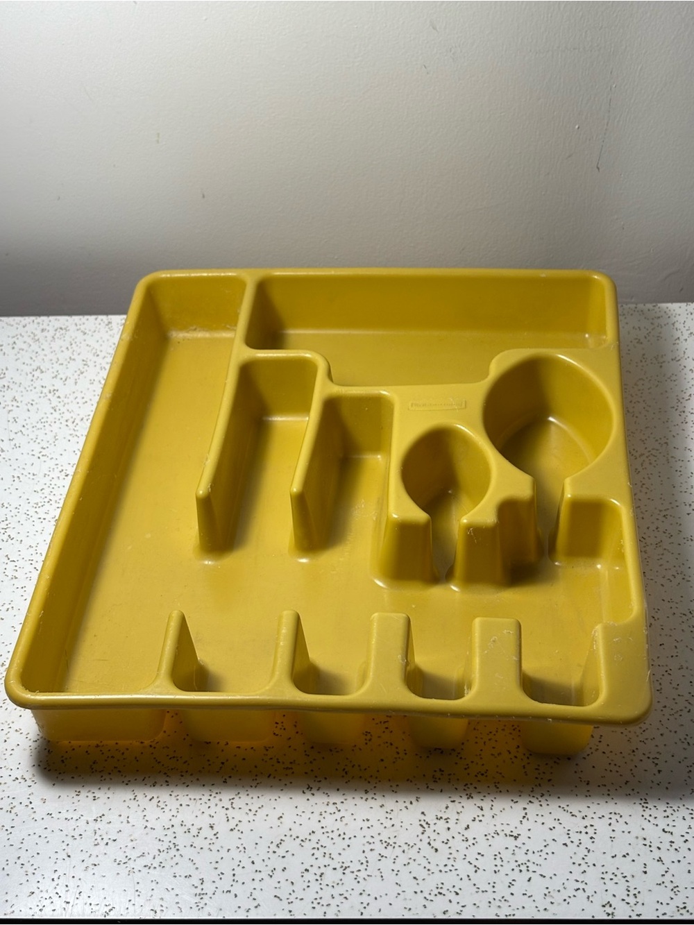 Vintage Rubbermaid large cutlery tray - harvest gold / goldenrod